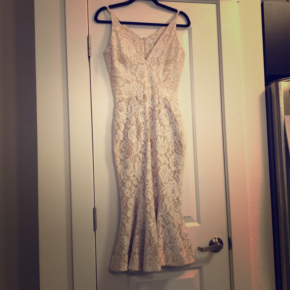DRESS THE POPULATION cream midi size SMALL
